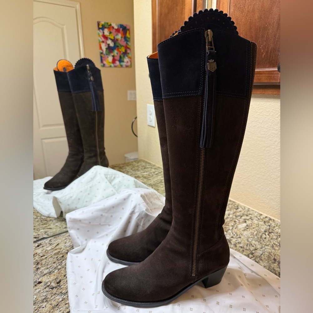 Fairfax and Favor Regina mid healed chocolate and navy blue suede boots Size 11 - Picture 4 of 10